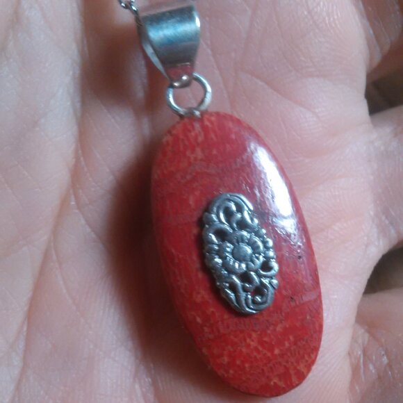 Red Sponge Coral Sterling Silver Pendant Stainless Steel Necklace - Picture 8 of 10